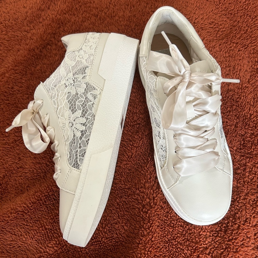 DV by Dolce Vita Cream Lace Sneakers